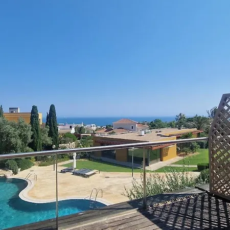 펜션 Bela Vista Townhouse With Pool Senhora da Luz